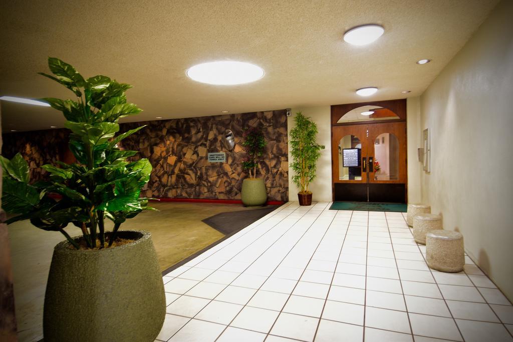 珍妮的菠萝小屋公寓式酒店 檀香山 外观 照片